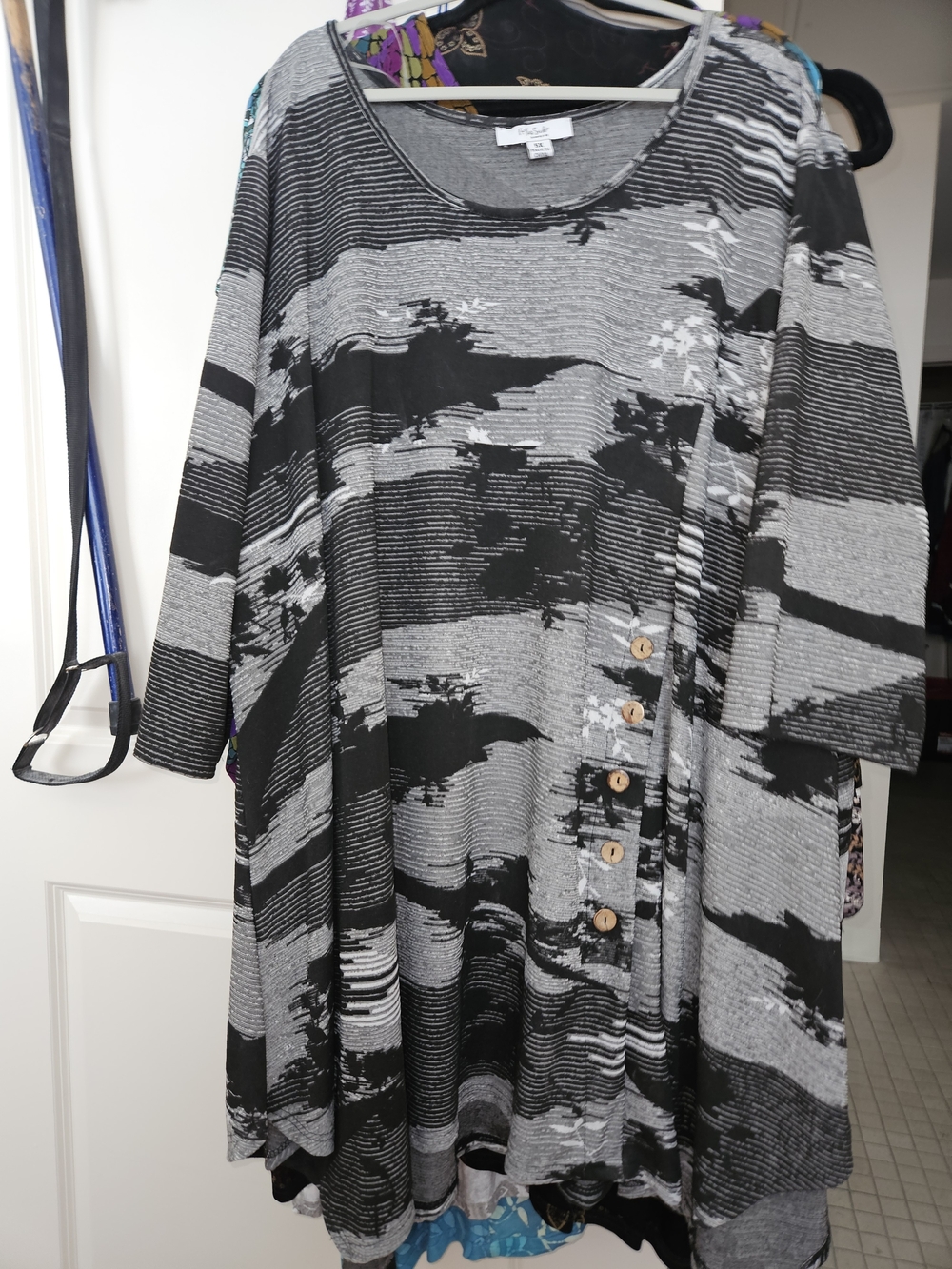 Black & Gray Striped Button-Accent Women's Tunic 5X MIB